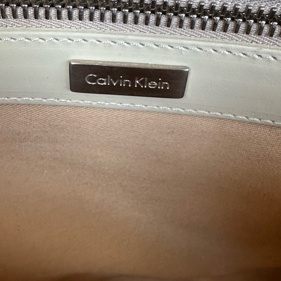 Calvin Klein vintage Y2K leather baguette bag - Picture 10 of 10
